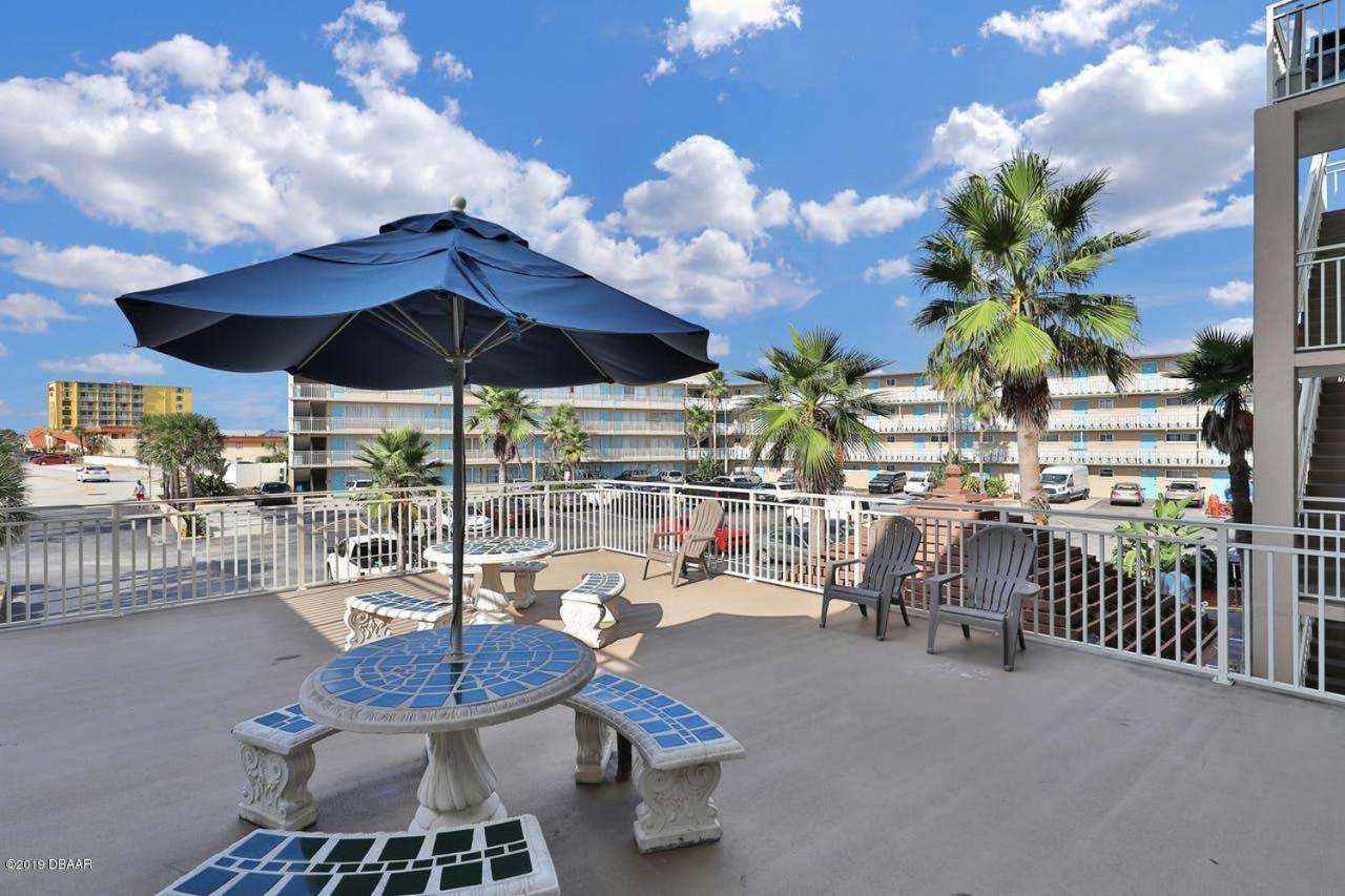 Ocean Breeze - Direct Ocean Front-Pool Is Open Apartment เดย์โทนาบีช ภายนอก รูปภาพ