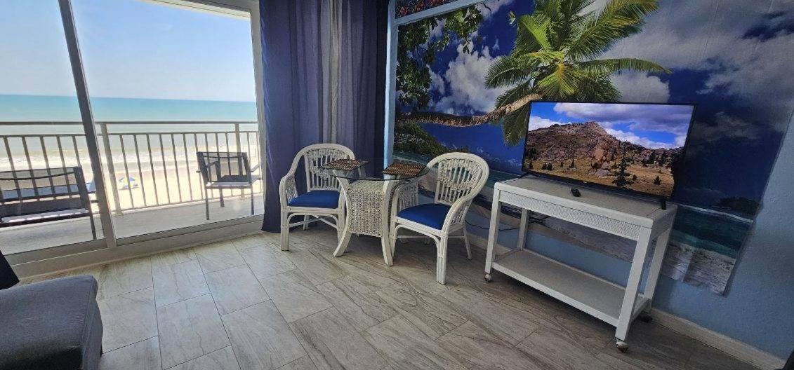 Ocean Breeze - Direct Ocean Front-Pool Is Open Apartment เดย์โทนาบีช ภายนอก รูปภาพ