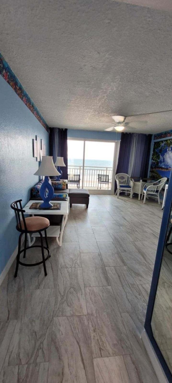 Ocean Breeze - Direct Ocean Front-Pool Is Open Apartment เดย์โทนาบีช ภายนอก รูปภาพ
